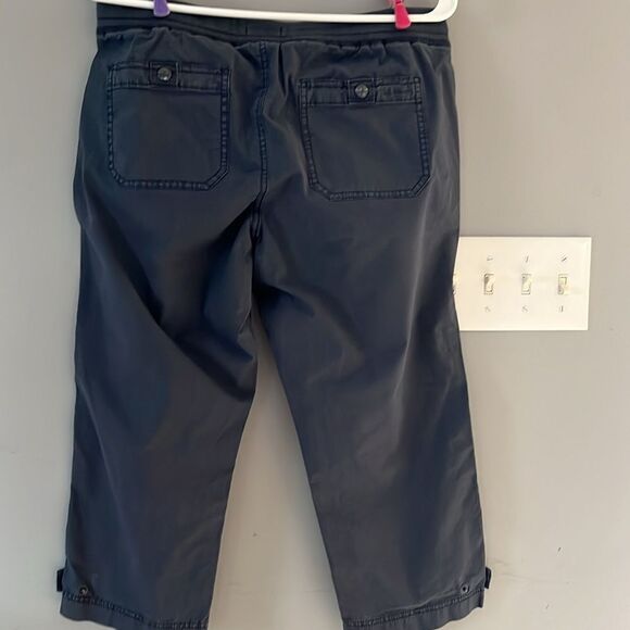L.L.Bean Size Small Petite 🛶⛺️Navy Blue Capri Pants , Cropped Pants - Picture 5 of 11